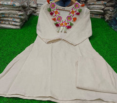 Women Off-White Embroidery Tussle Cotton Co-Ord set