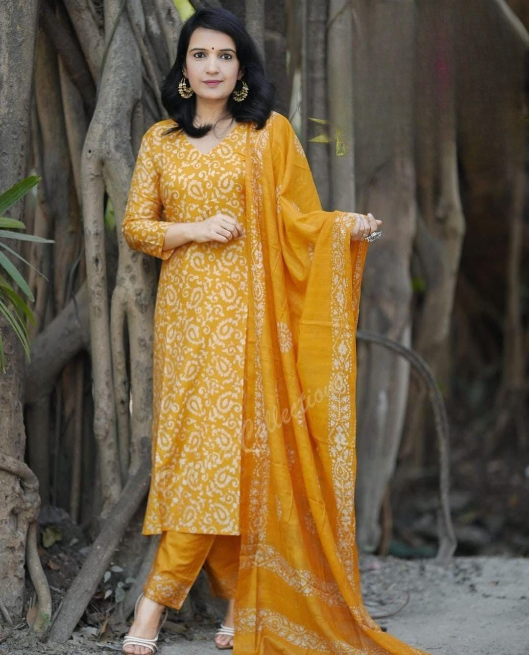 Women Cotton Yellow Kurta Pant with Dupatta Set