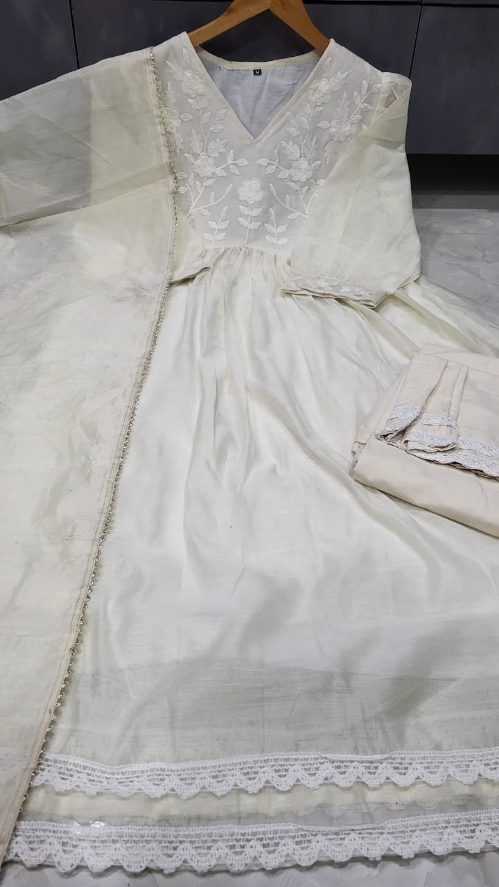Women Chanderi White Kurta Pant and Dupatta set
