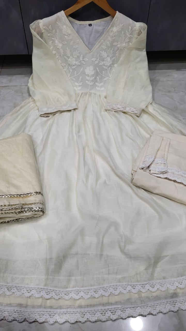 Women Chanderi White Kurta Pant and Dupatta set