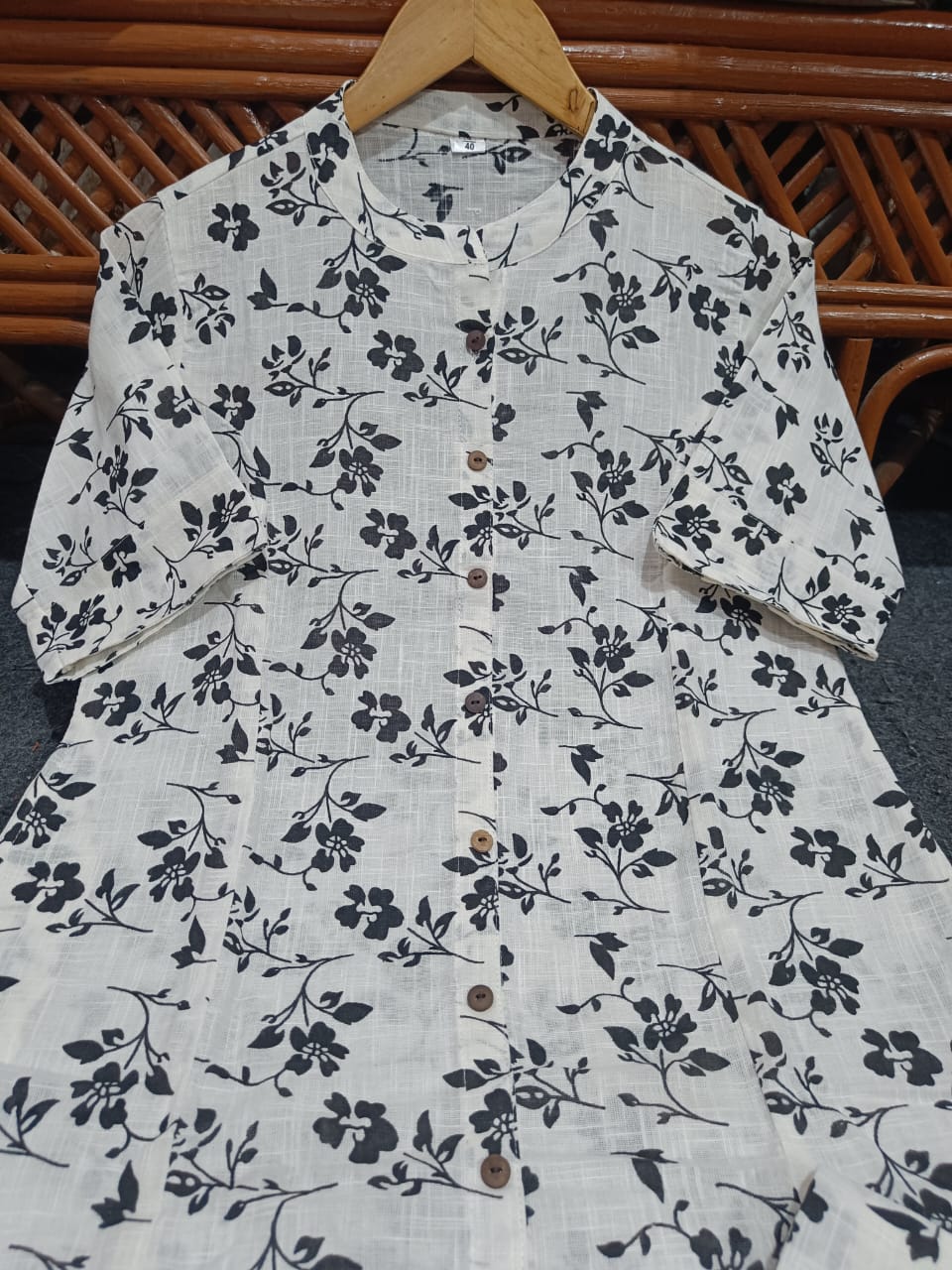 Timeless Floral Charm Kurta And Pant Set